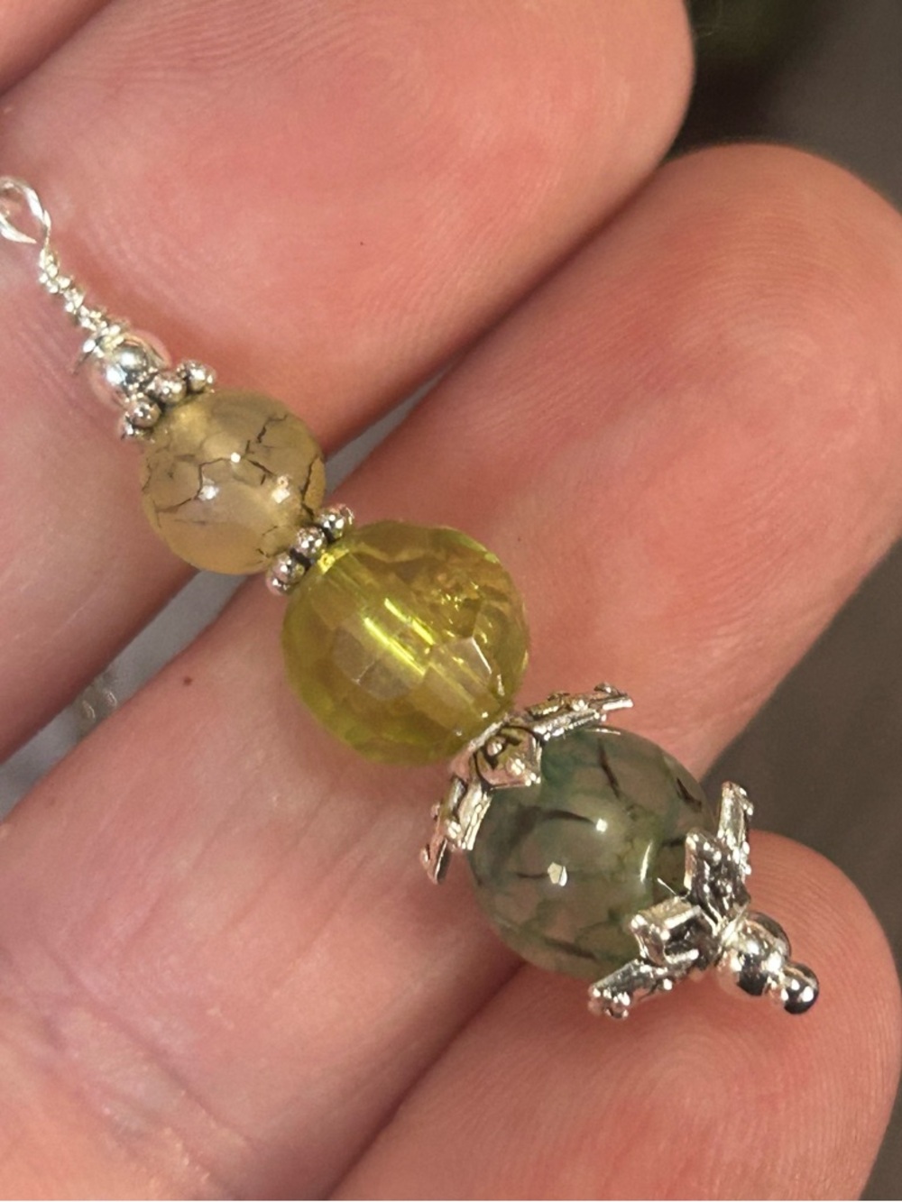 Handcrafted vintage dragon vein agate beaded pendant on chain necklace